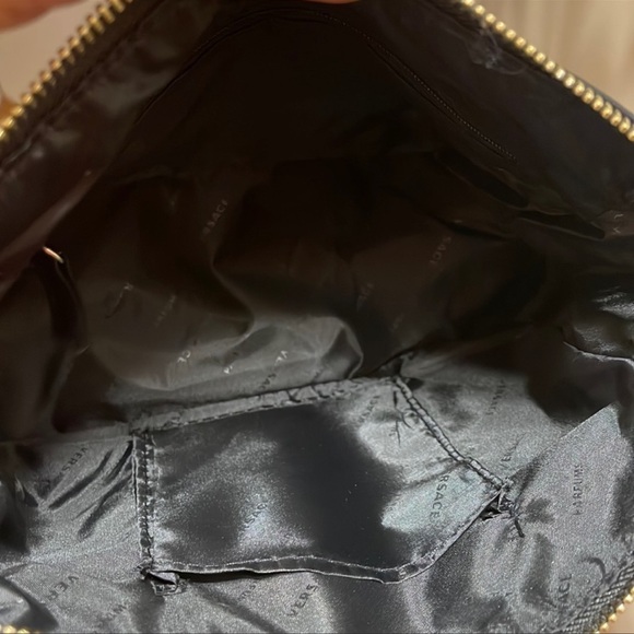 Authentic Versace crossbody cosmetics bag - Picture 10 of 14